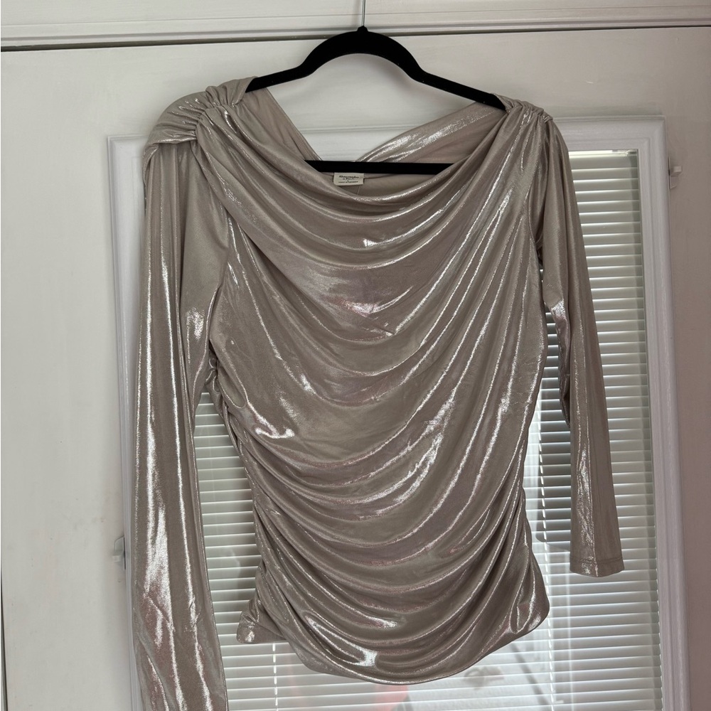 Abercrombie & Fitch Shimmering Top